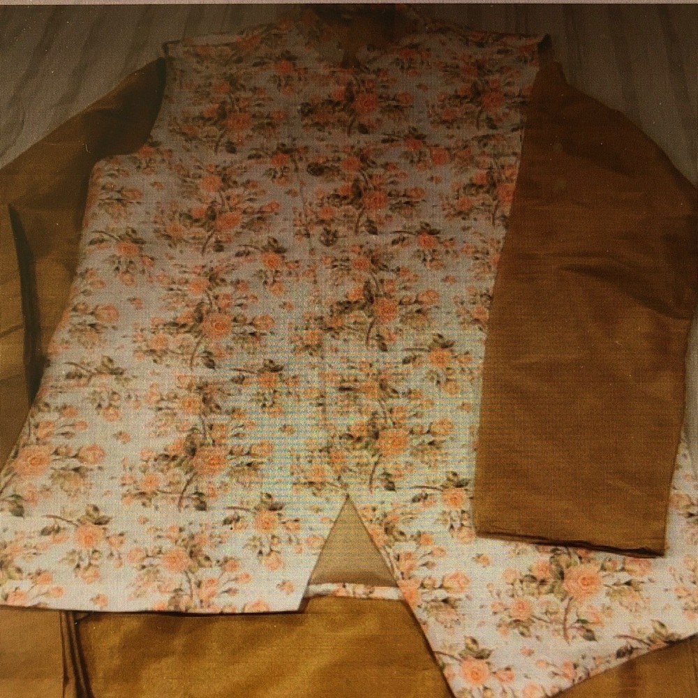 Floral Patterned Vest with Brown Sleeves